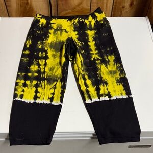 Women's Tie-Dye Capris - Yellow and Black